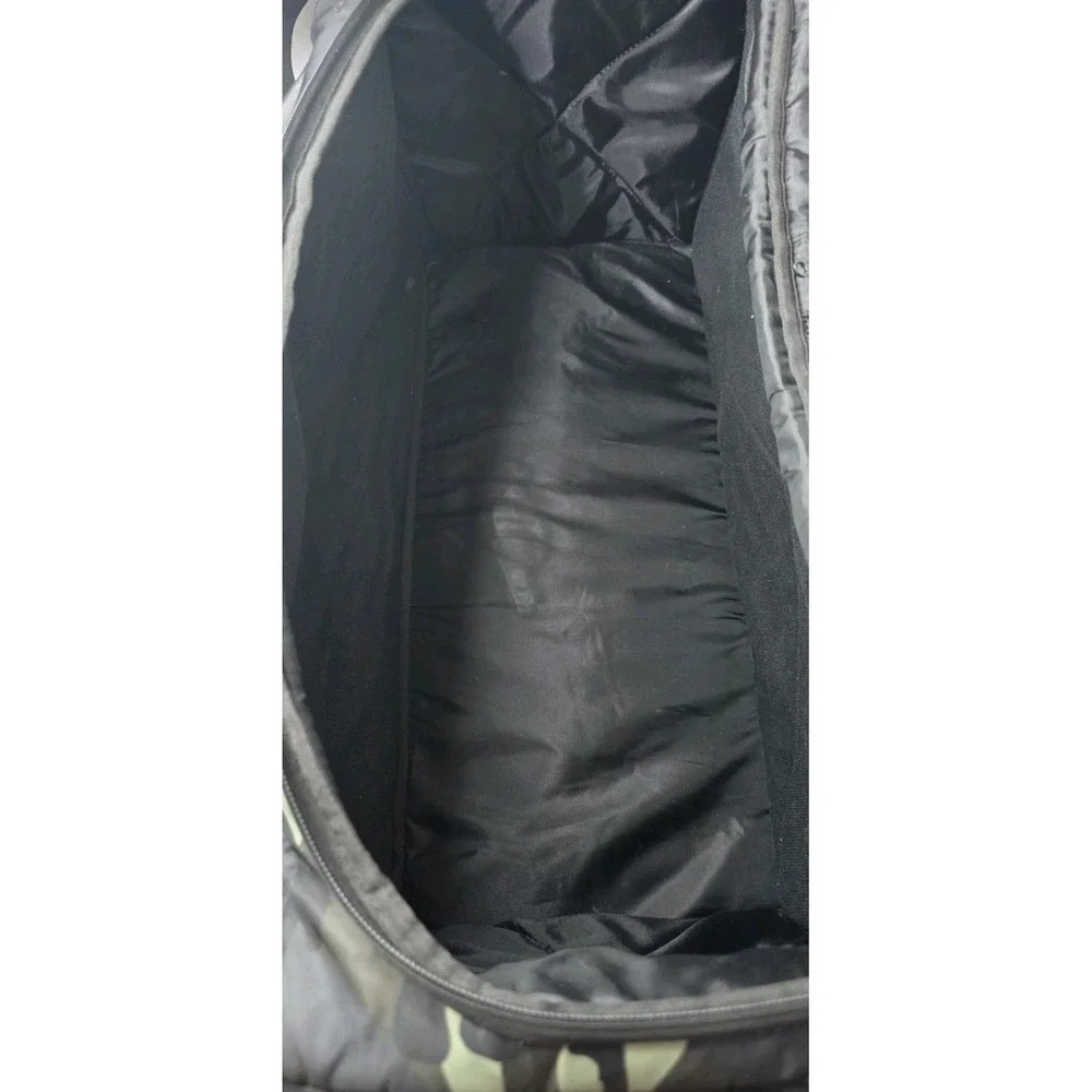 RARE‎ Private Label Duffle TRAVEL BAG Limited Edition Black Green Camo Full Size